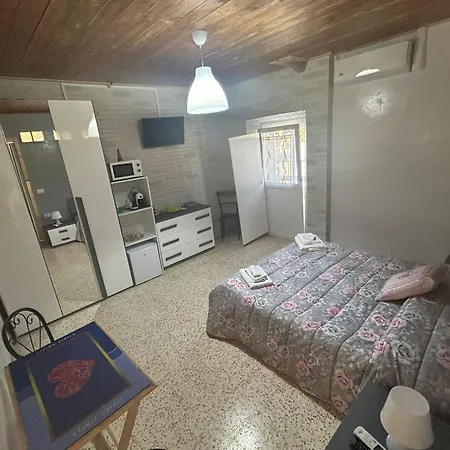 La Casa Di Mimmo Pensión 3*