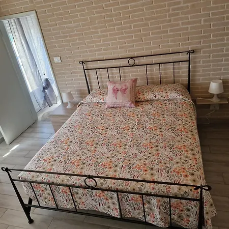 La Casa Di Mimmo 3* Gradara